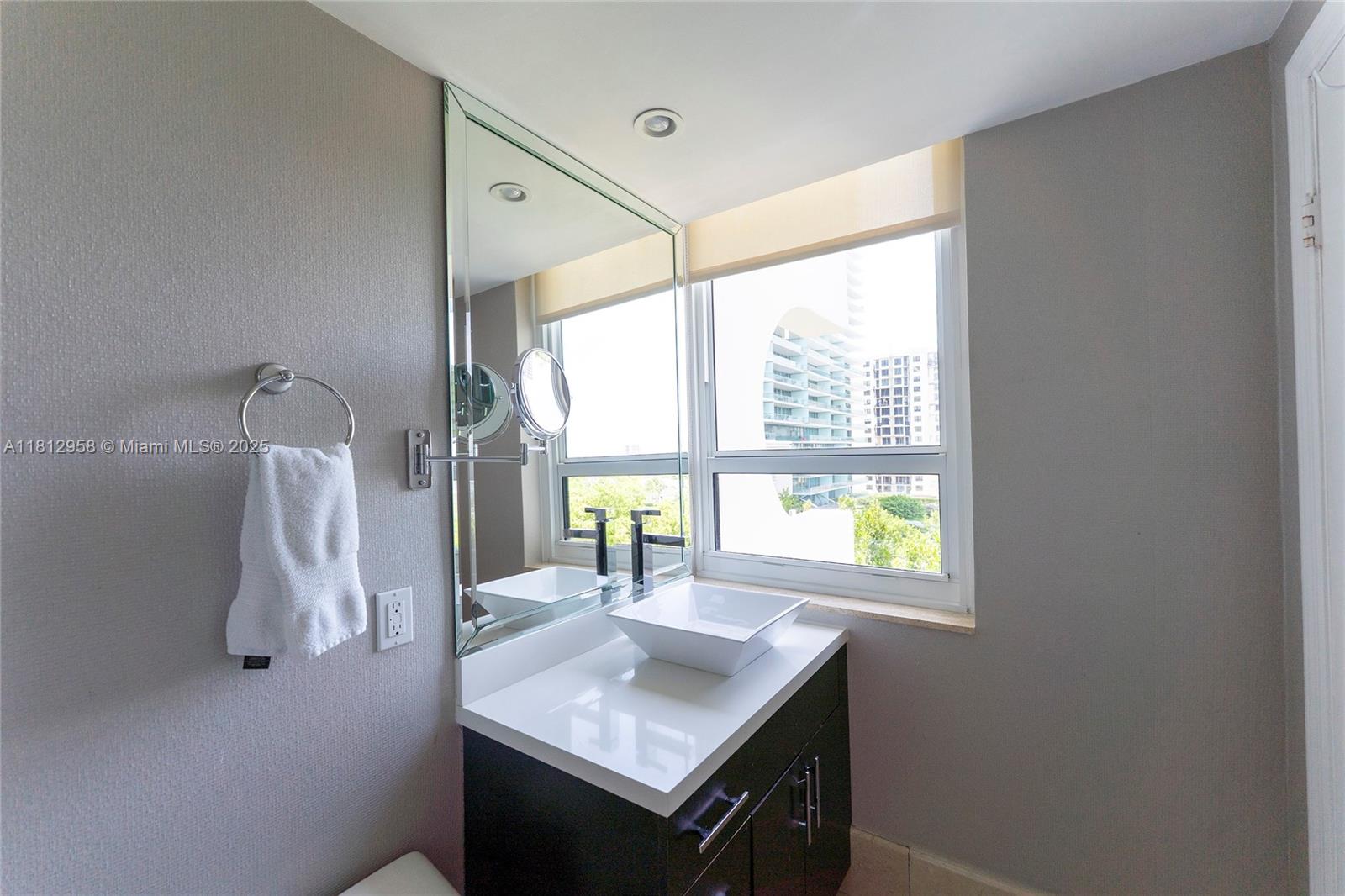 10205 Collins Avenue, Unit 401 Bal Harbour, FL 33154 - Photo 34 of 67