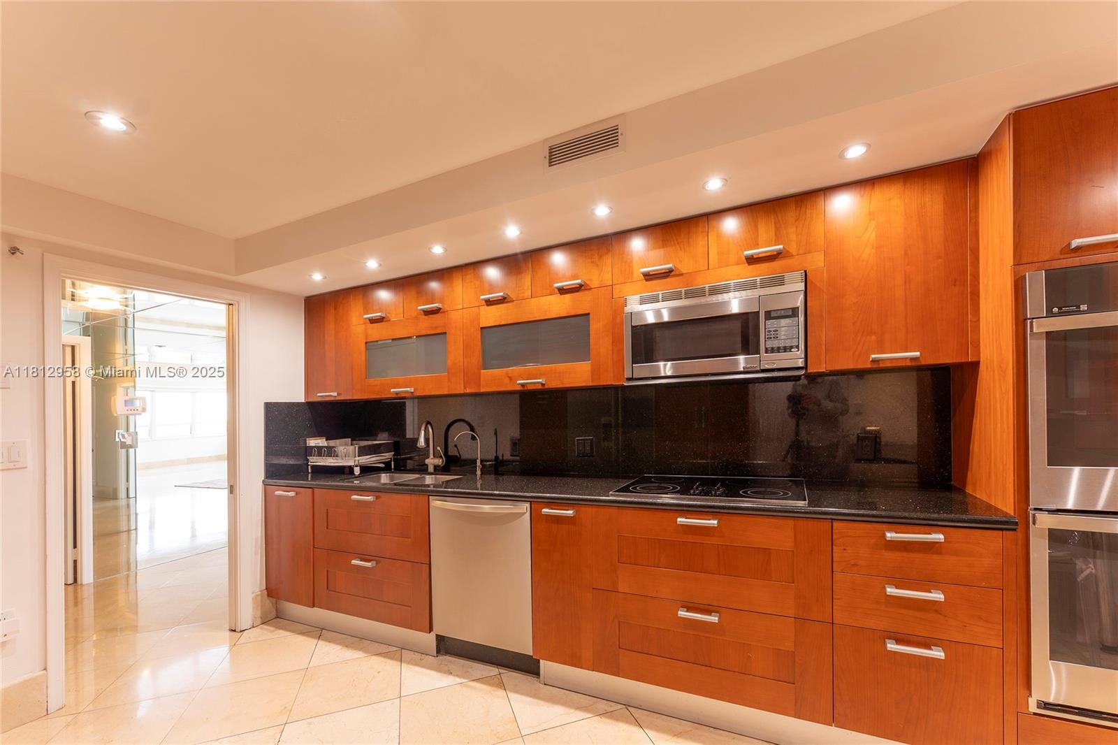 10205 Collins Avenue, Unit 401 Bal Harbour, FL 33154 - Photo 7 of 67