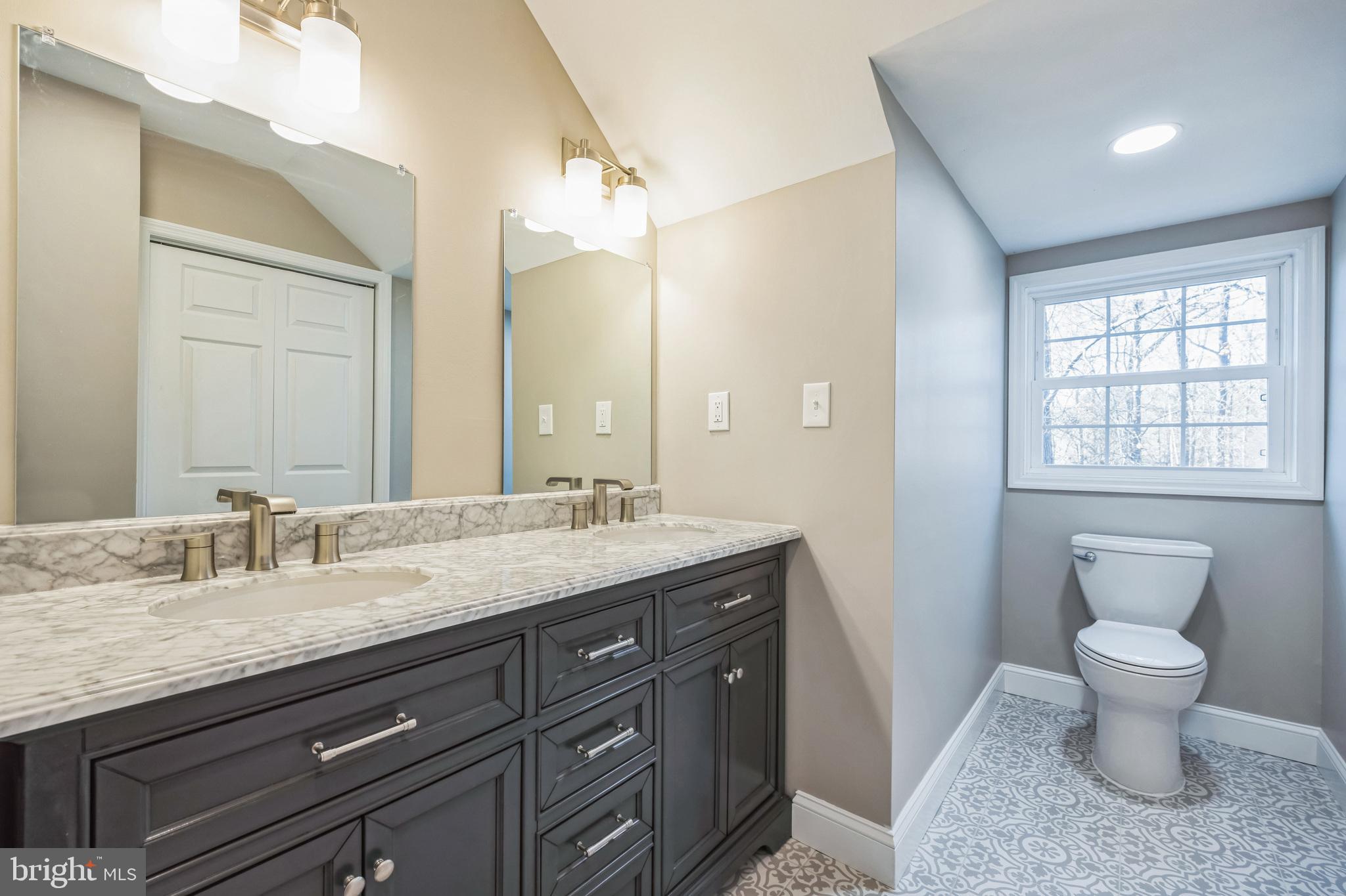 198 Stokes Road Shamong, NJ 08088 - Photo 27 of 45 Hall Bath