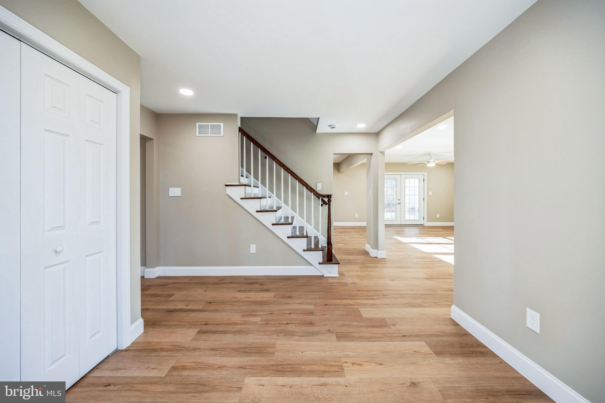 198 Stokes Road Shamong, NJ 08088 - Photo 7 of 45 Foyer