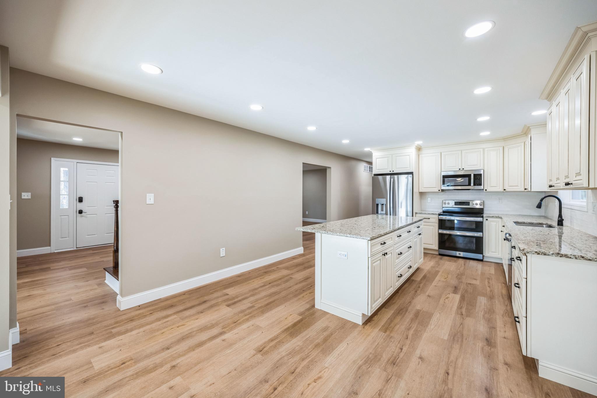 198 Stokes Road Shamong, NJ 08088 - Photo 9 of 45 Kitchen