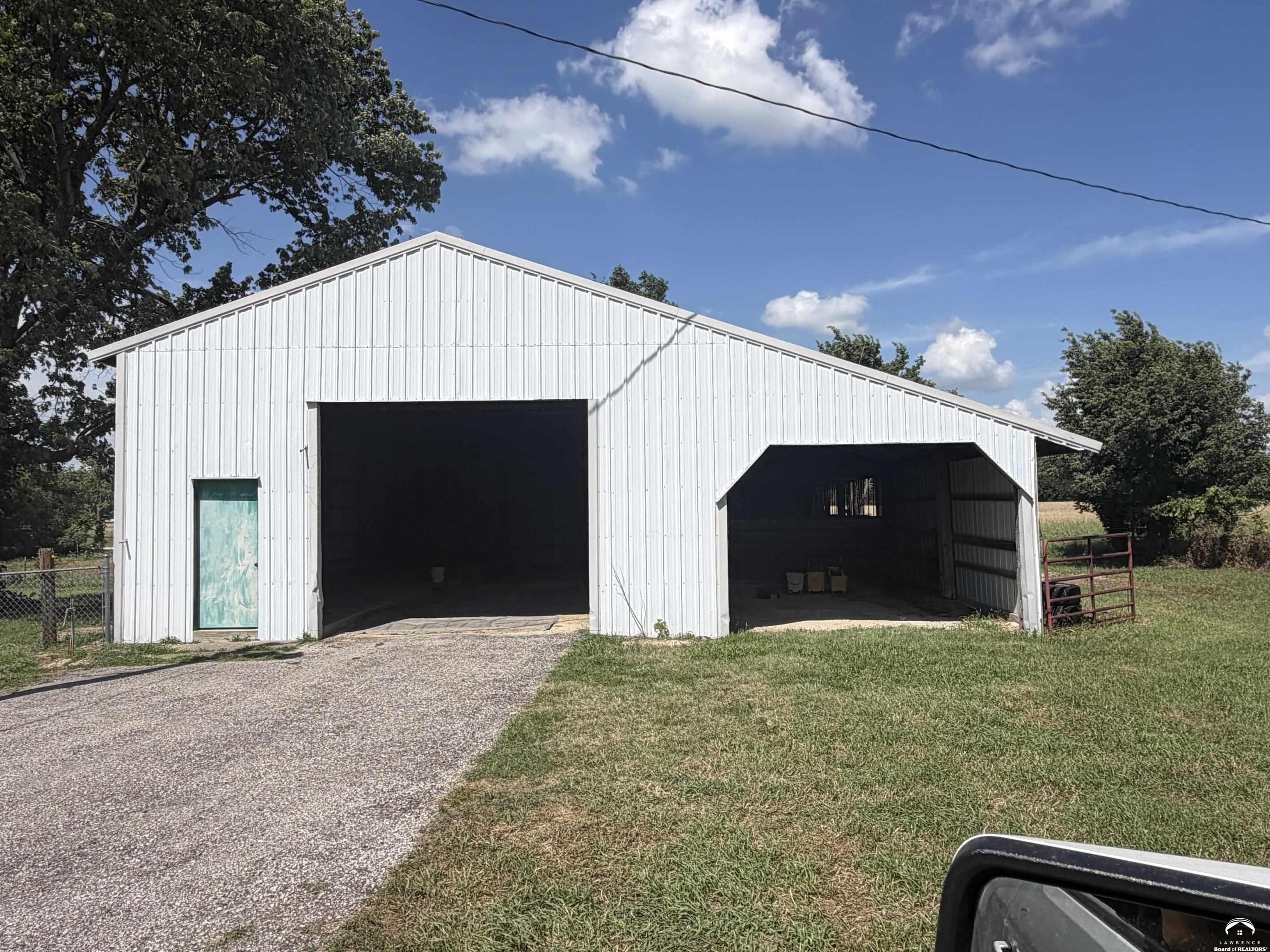 662 East 1452 Road Baldwin City, KS 66006 - Photo 3 of 6