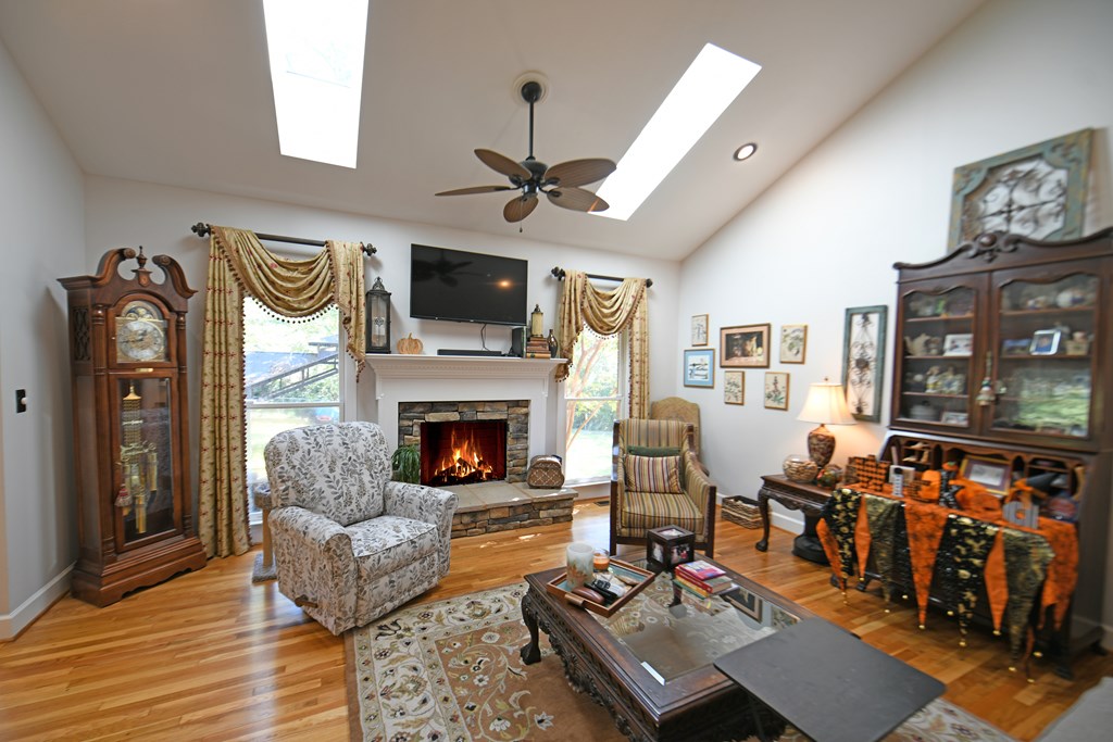 128 Ridgewood Circle Greenwood, SC 29649 - Photo 5 of 28 Gallery Image 5
