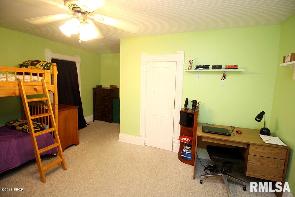 8439 Huey Road Hoffman, IL 62250 - Photo 23 of 33