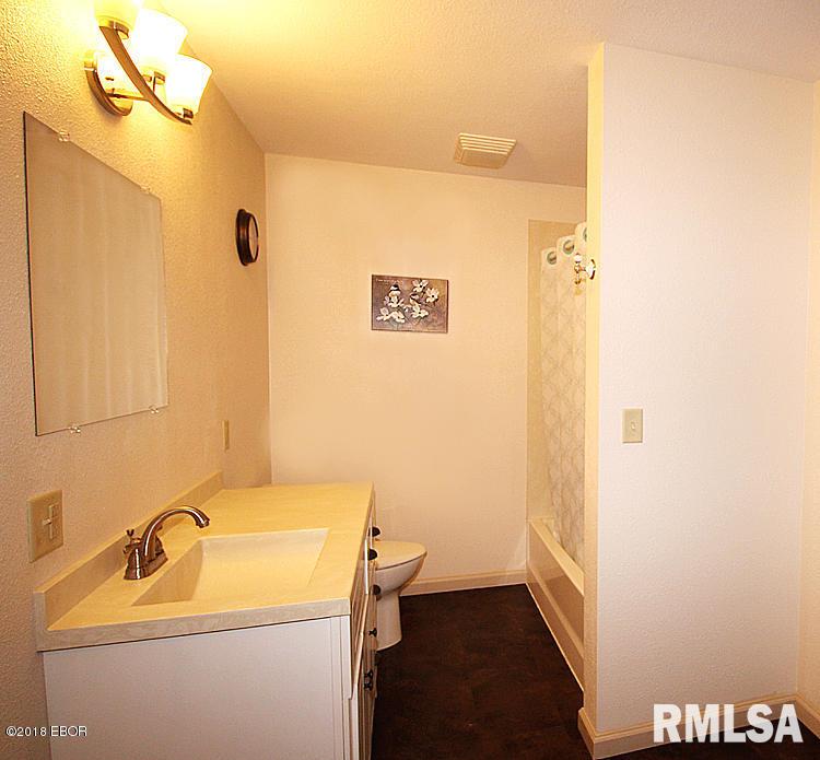 8439 Huey Road Hoffman, IL 62250 - Photo 32 of 33