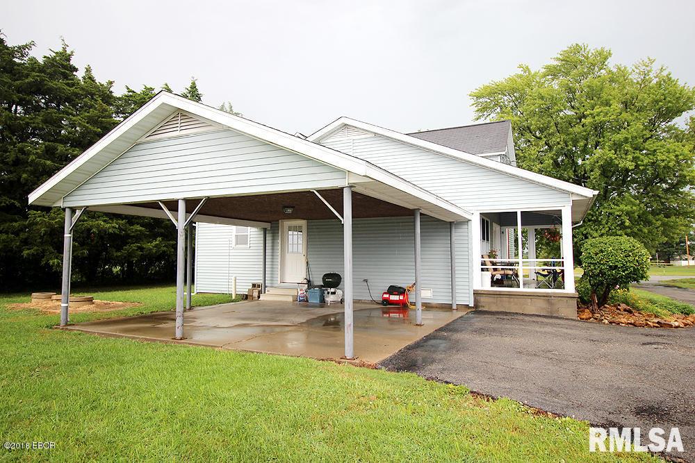 8439 Huey Road Hoffman, IL 62250 - Photo 6 of 33