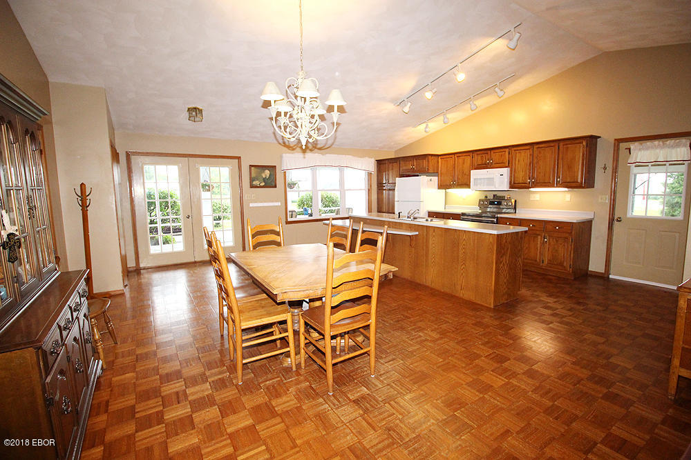8439 Huey Road Hoffman, IL 62250 - Photo 10 of 33