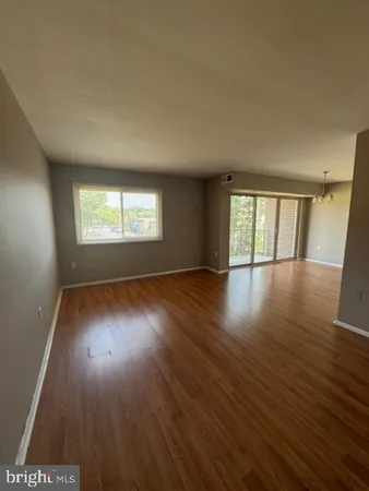 $2,200 | 1550 Renate Drive, Unit 203, Woodbridge, VA 22192