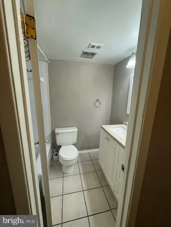 $2,200 | 1550 Renate Drive, Unit 203, Woodbridge, VA 22192