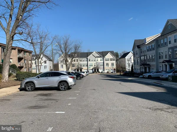 $2,200 | 1550 Renate Drive, Unit 203, Woodbridge, VA 22192