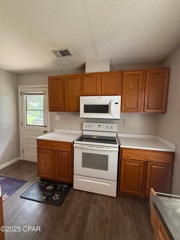 $172,000 | 5947 Highway 2, Bascom, FL 32423