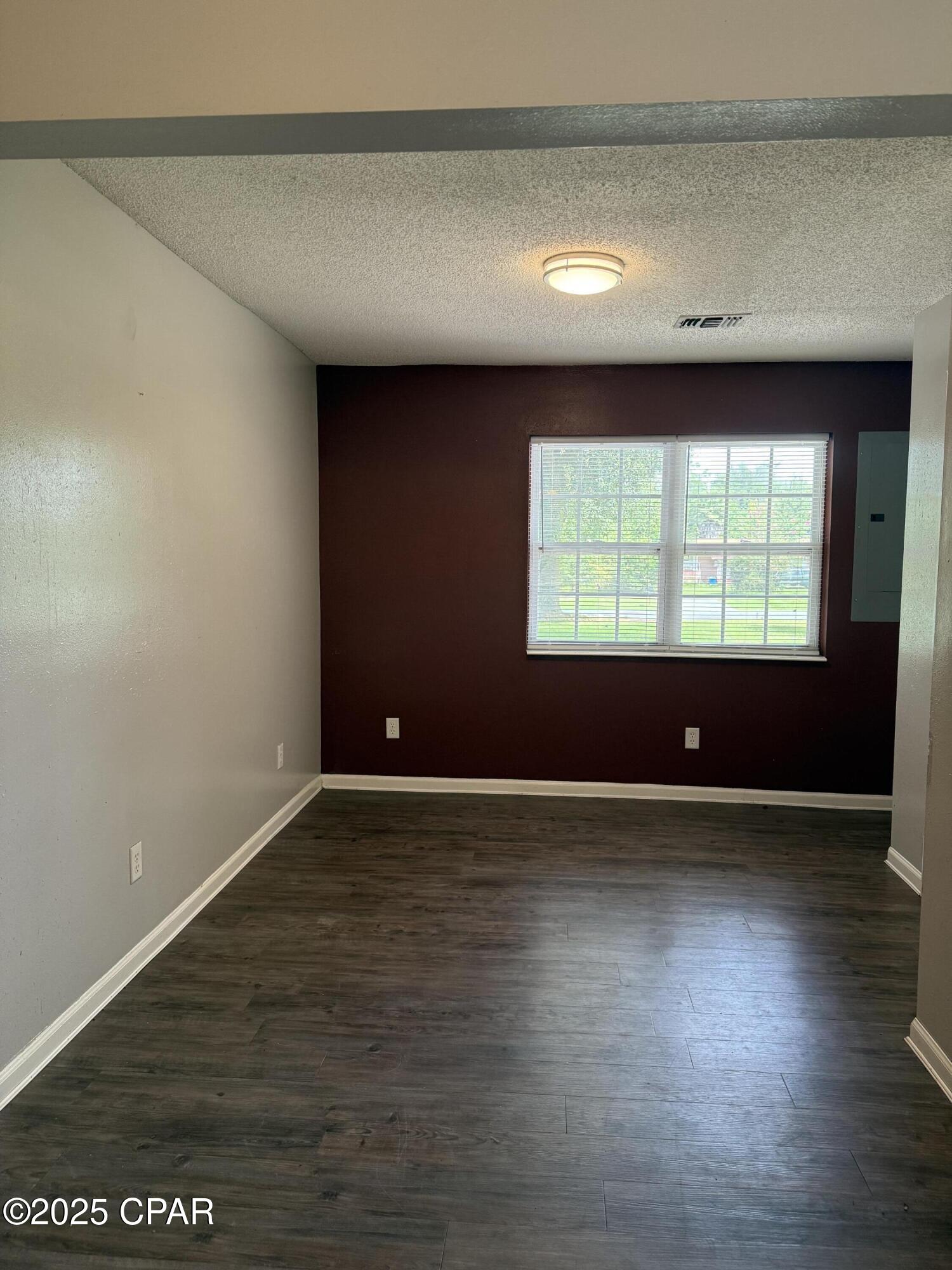 5947 Highway 2 Bascom, FL 32423 - Photo 14 of 36