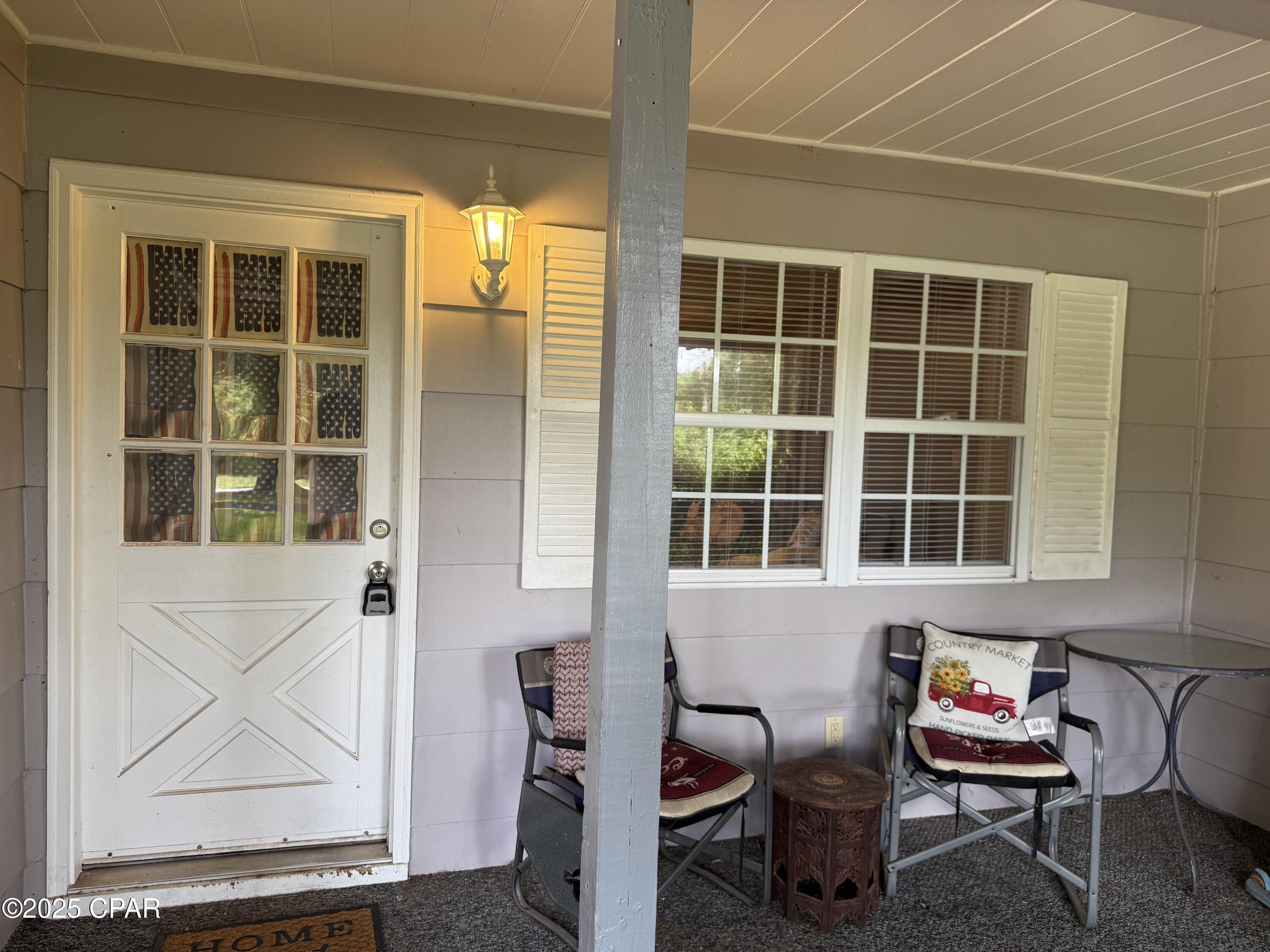 5947 Highway 2 Bascom, FL 32423 - Photo 26 of 36