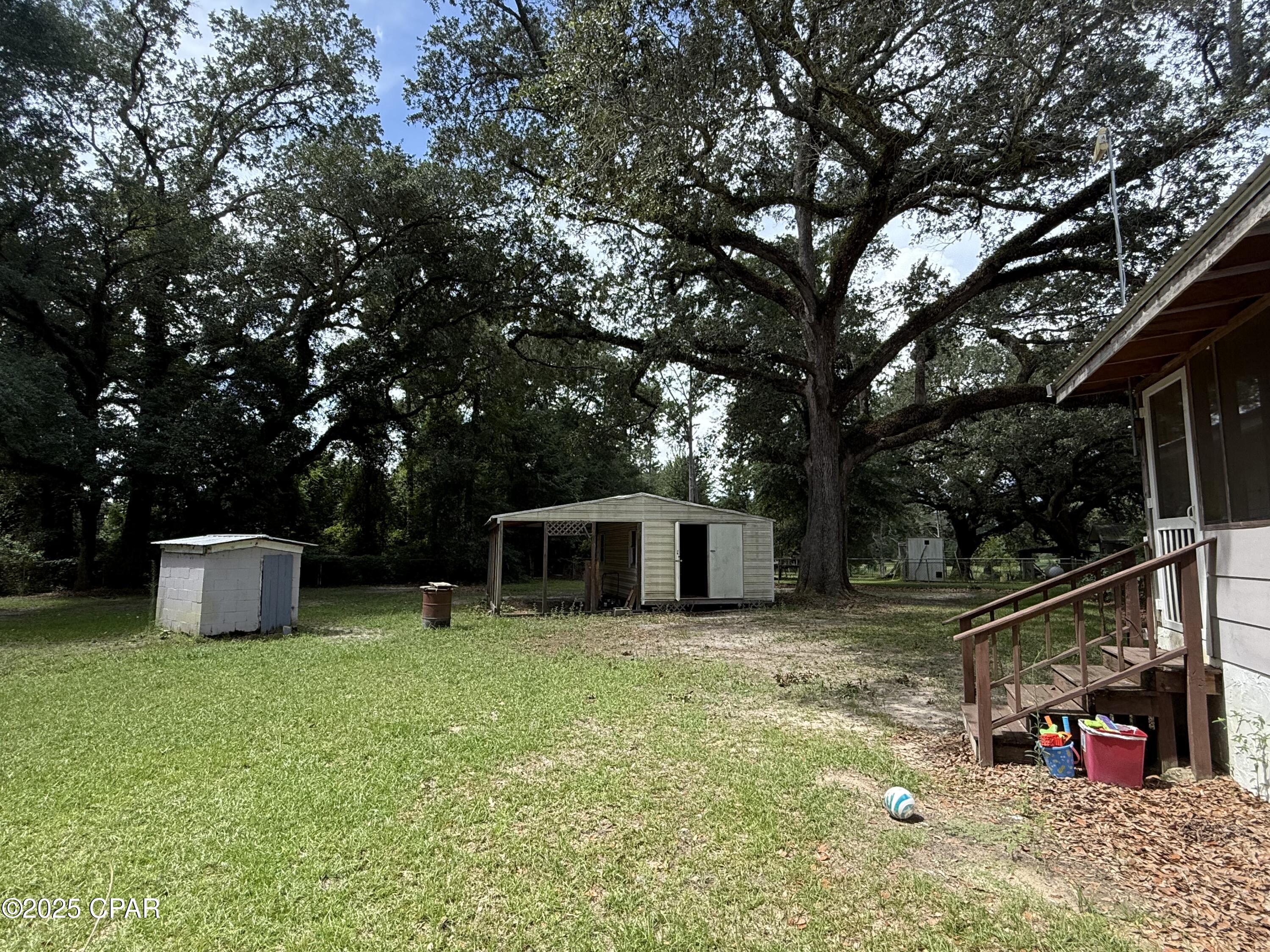 5947 Highway 2 Bascom, FL 32423 - Photo 29 of 36