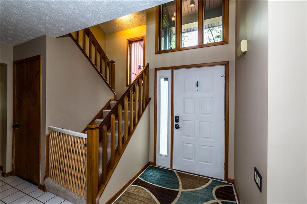 137 Klinger Road Canonsburg, PA 15317 - Photo 3 of 25 Gallery Image 3
