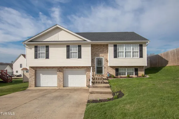 $308,500 | 103 Lauren Drive, Bristol, VA 24202