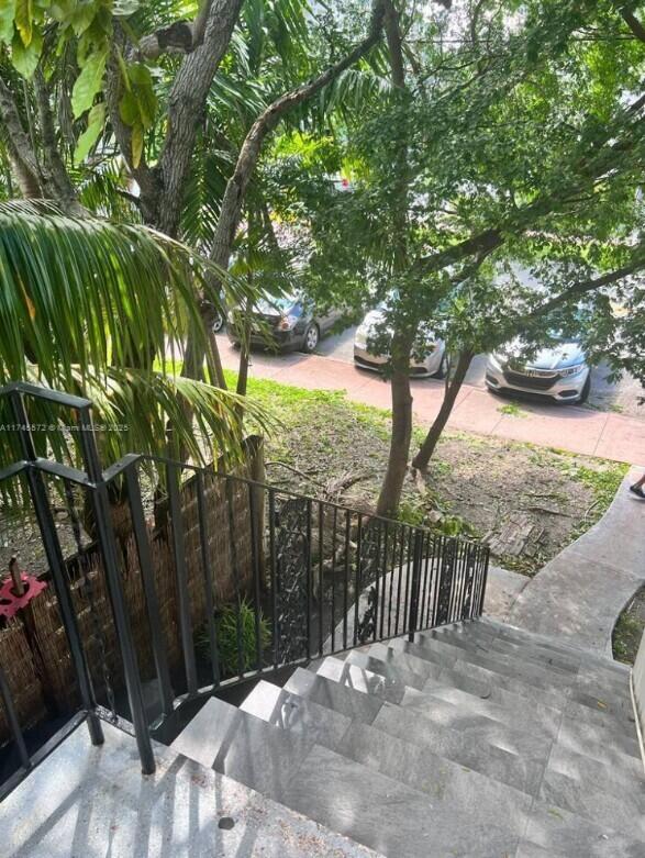 7035 Rue Granville Miami Beach, FL 33141 - Photo 3 of 12 7035 - 3
