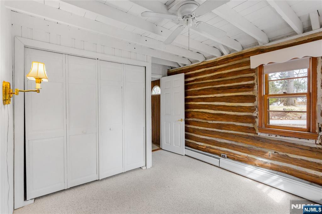 6 Partridge Trail Butler, NJ 07405 - Photo 17 of 37 a view of room with walk in closet