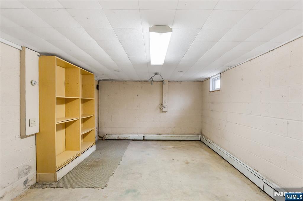 6 Partridge Trail Butler, NJ 07405 - Photo 26 of 37 an empty room with a empty space