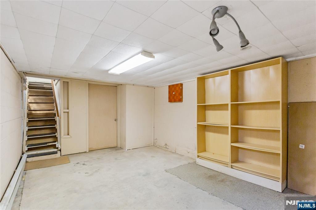 6 Partridge Trail Butler, NJ 07405 - Photo 27 of 37 a view of an empty room with a window