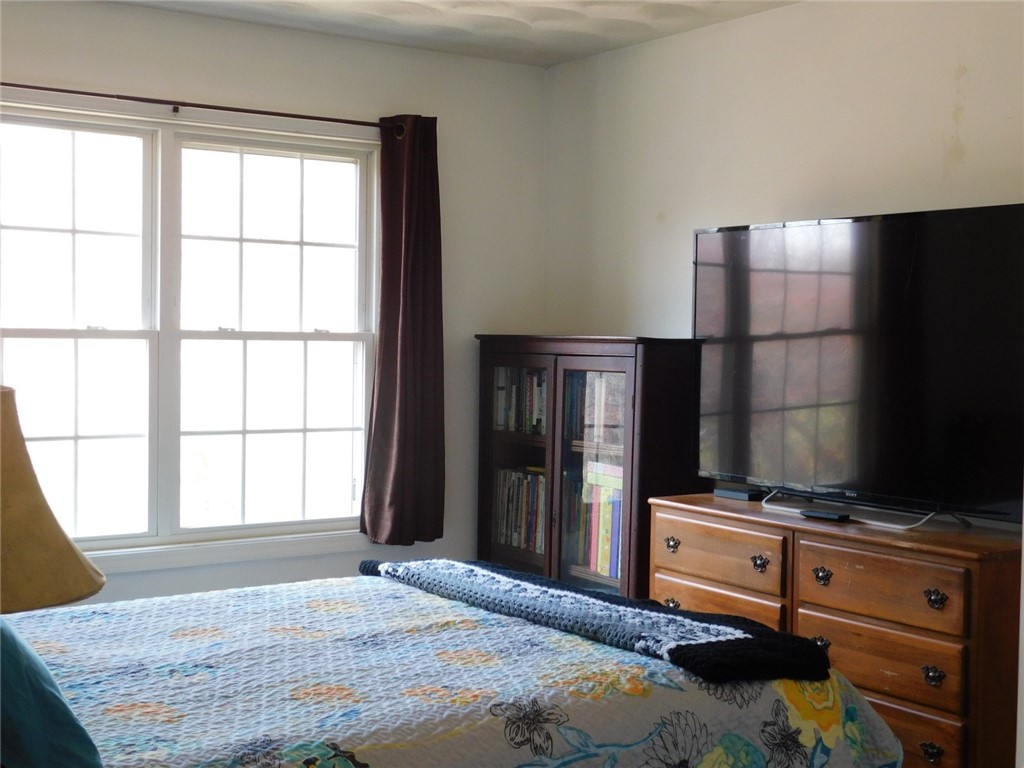 14 Kenney Hill Road Hopkinton, RI 02832 - Photo 11 of 29 Gallery Image 11