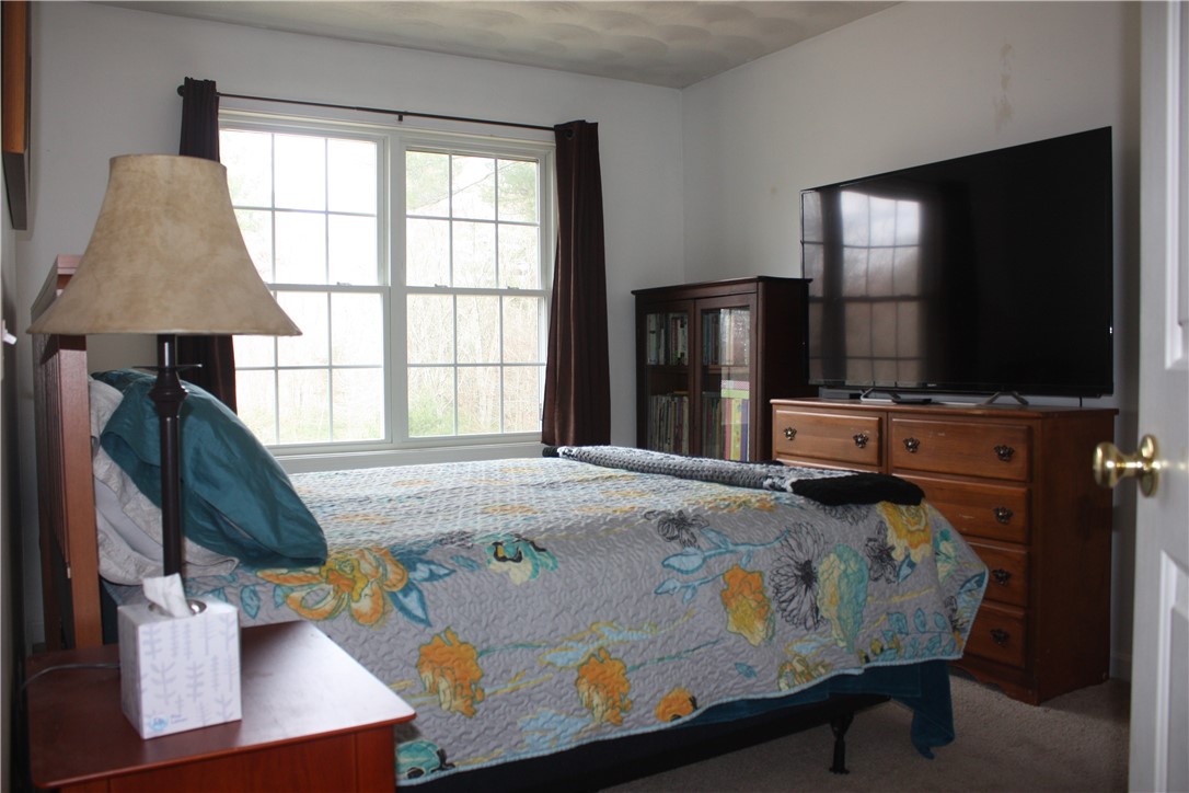 14 Kenney Hill Road Hopkinton, RI 02832 - Photo 10 of 29 Gallery Image 10