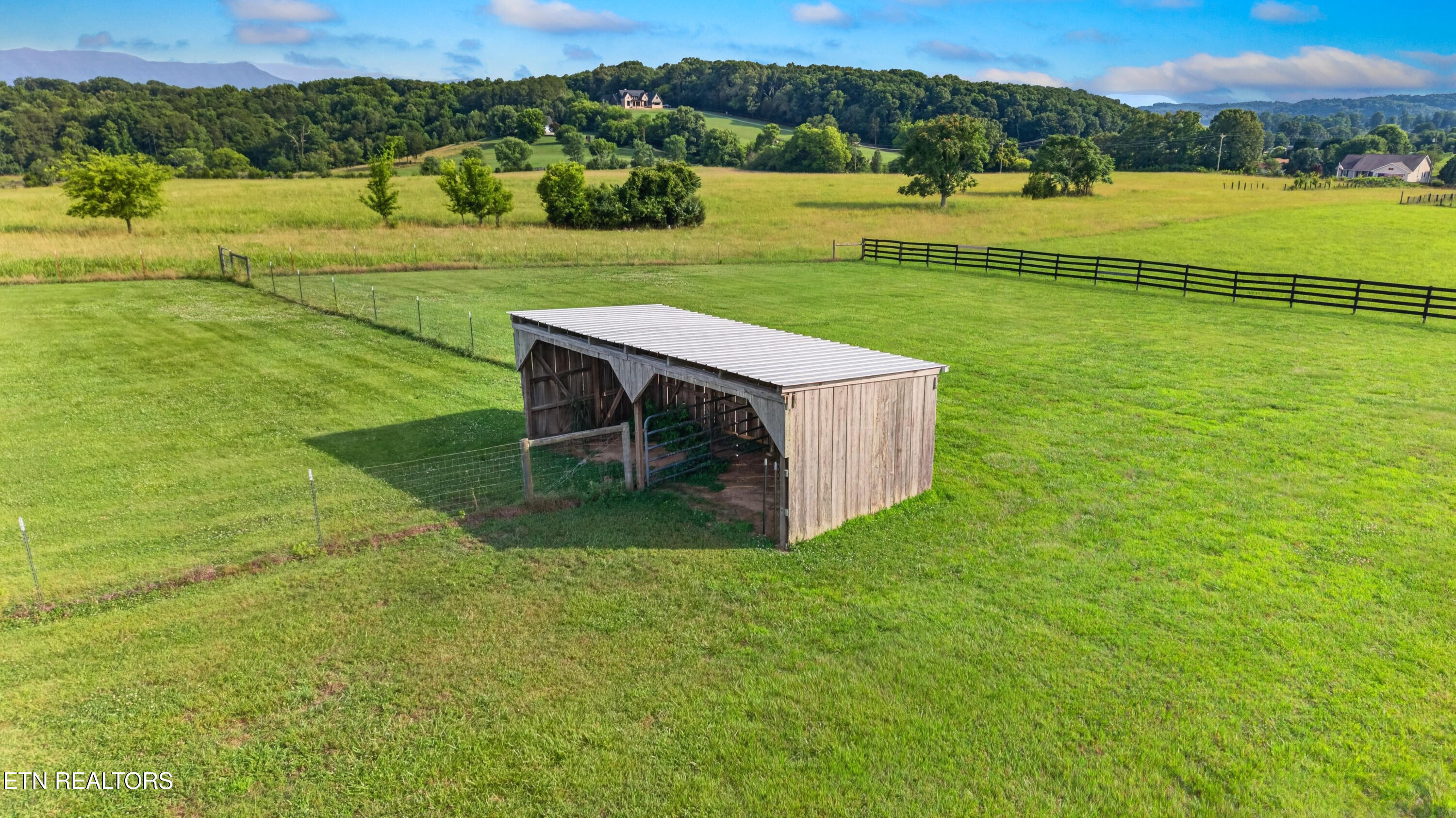 670 Burchfield Road Dandridge, TN 37725 - Photo 43 of 47 054-670BurchfieldRoad-Dandridge-TN-37725