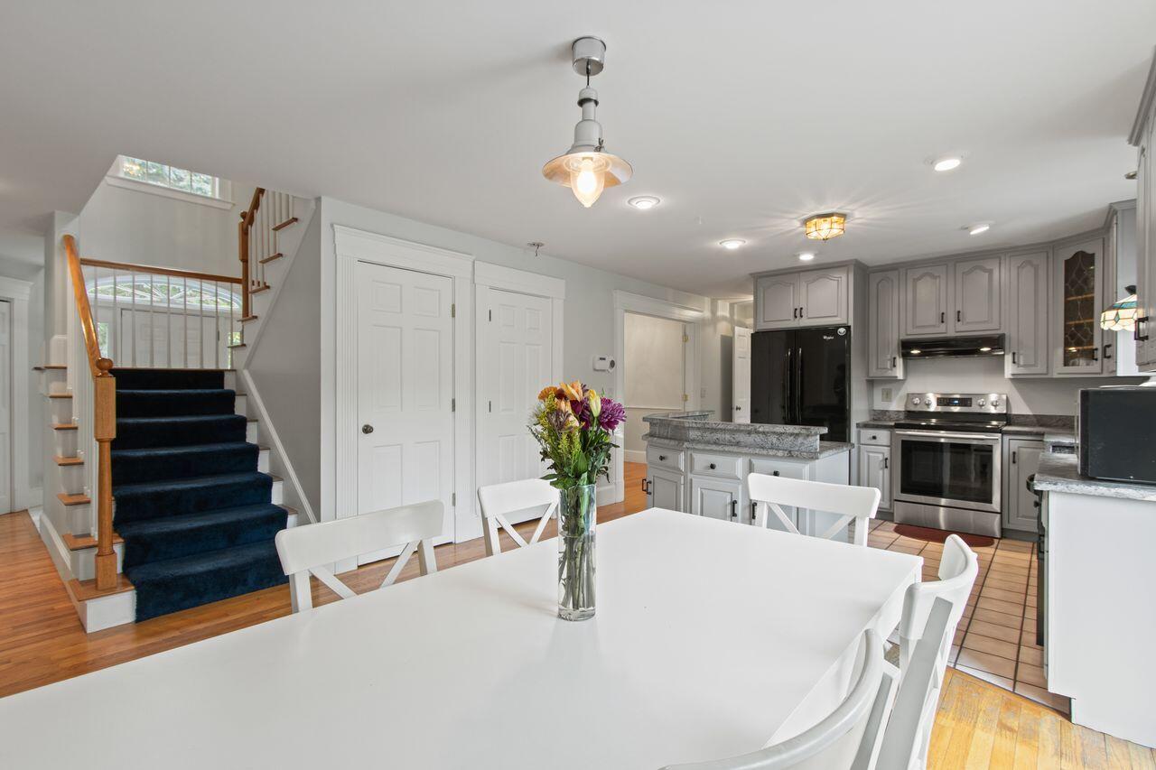 320 Falmouth Road Falmouth, ME 04105 - Photo 15 of 64 20260622DS-41018