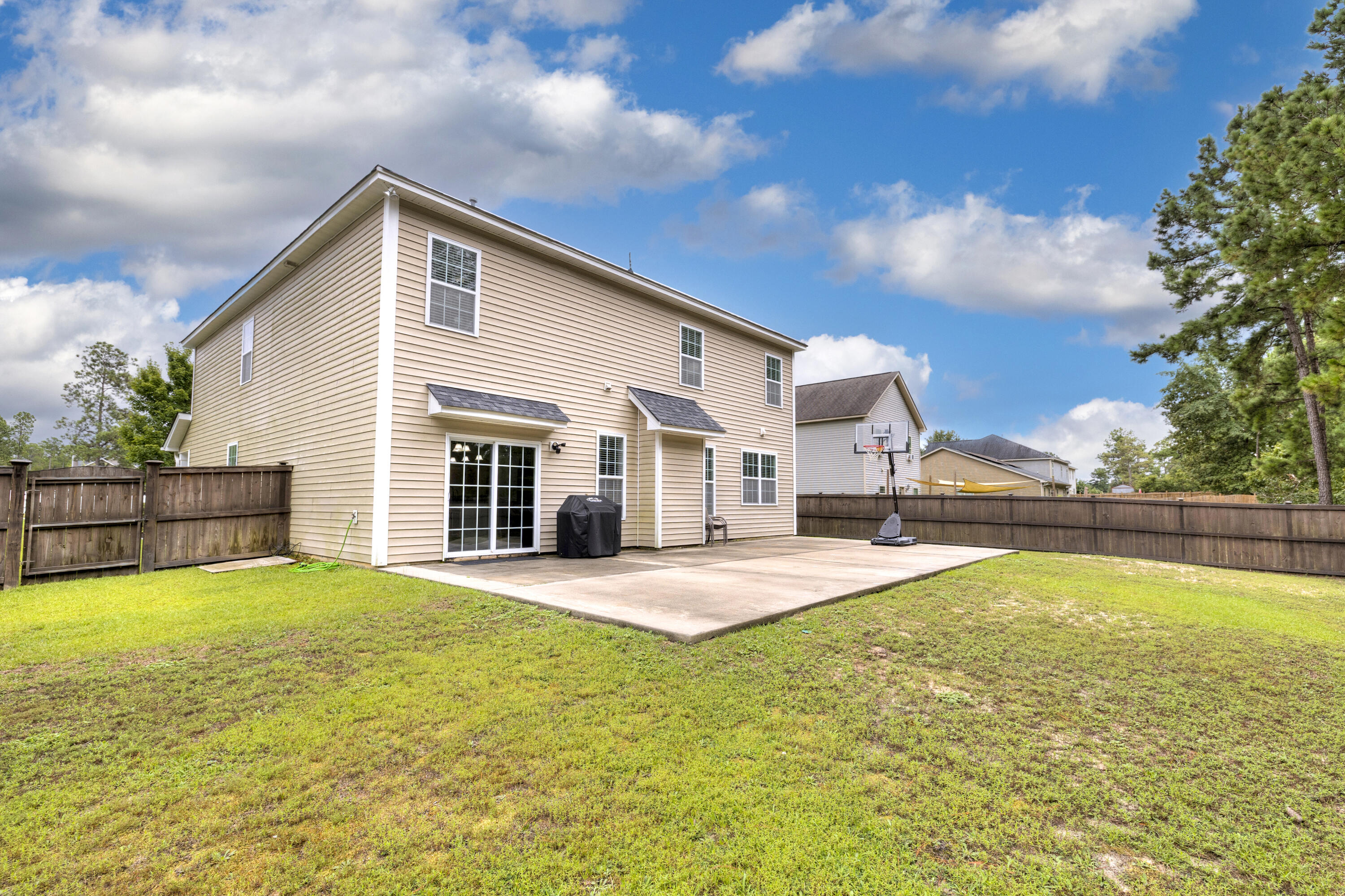 135 Abbey Road Elgin, SC 29045 - Photo 22 of 58