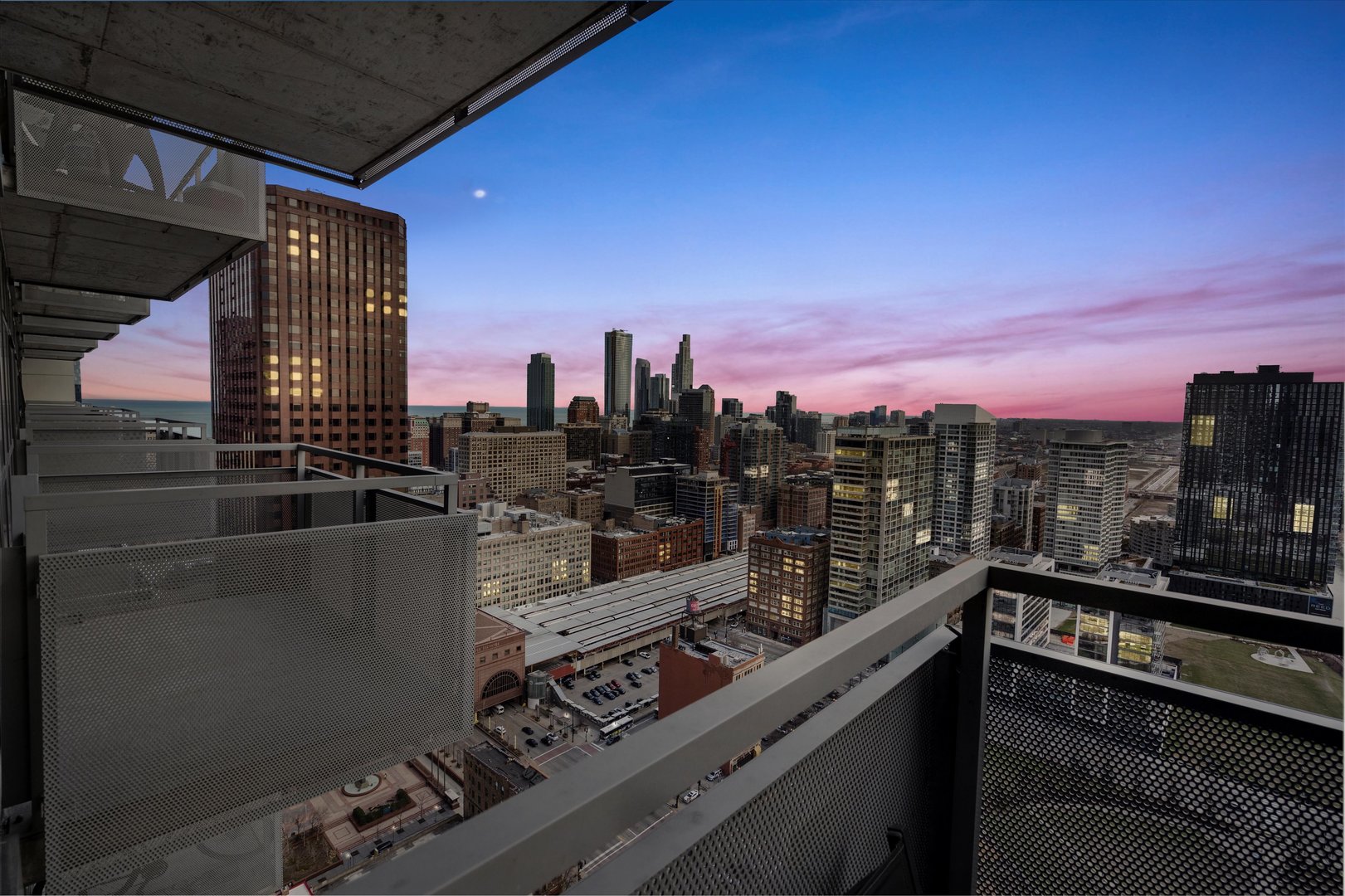 235 West Van Buren Street, Unit 3509 Chicago, IL 60607 - Photo 7 of 19 a view of a balcony with city view