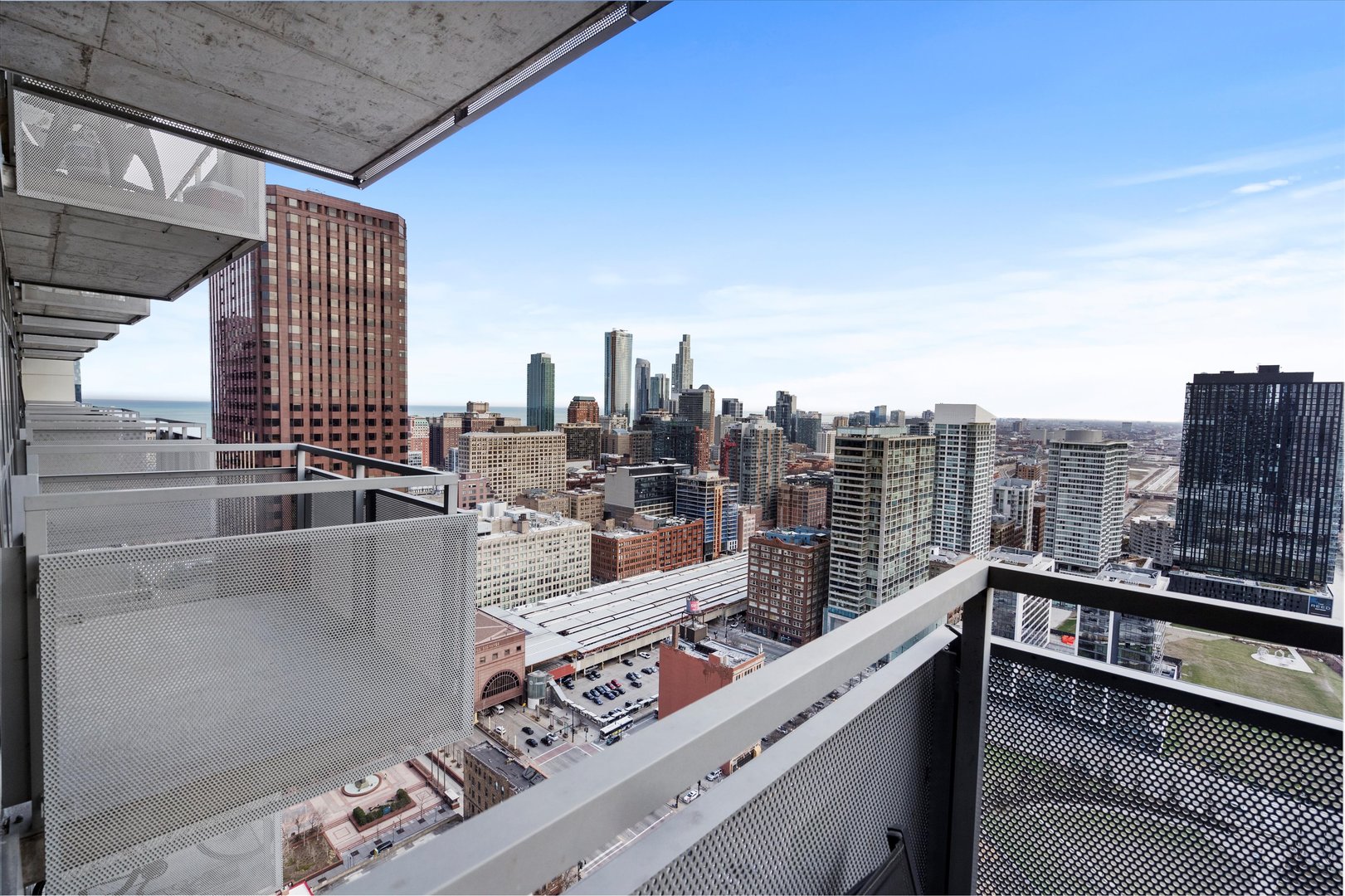 235 West Van Buren Street, Unit 3509 Chicago, IL 60607 - Photo 8 of 19 a view of a balcony with city view