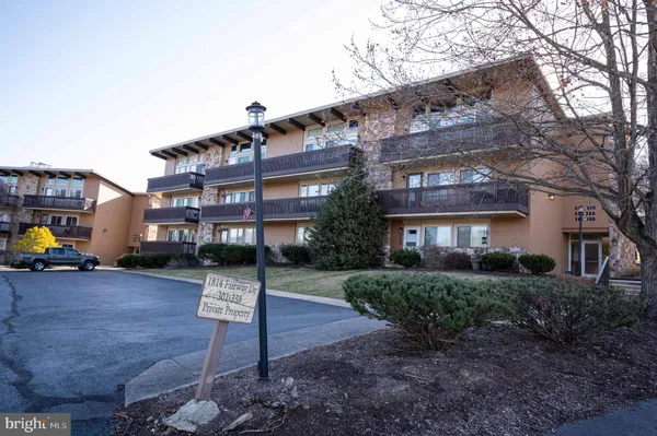 $199,500 | 1814 Fairway Drive, Unit 327, Basye, VA 22842