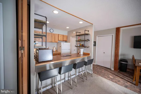 $199,500 | 1814 Fairway Drive, Unit 327, Basye, VA 22842