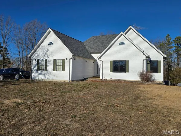 $599,000 | 15306 Bucyrus Drive, Bucyrus, MO 65444