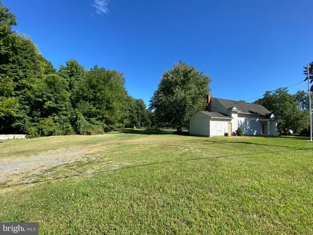 a view of outdoor space and city view