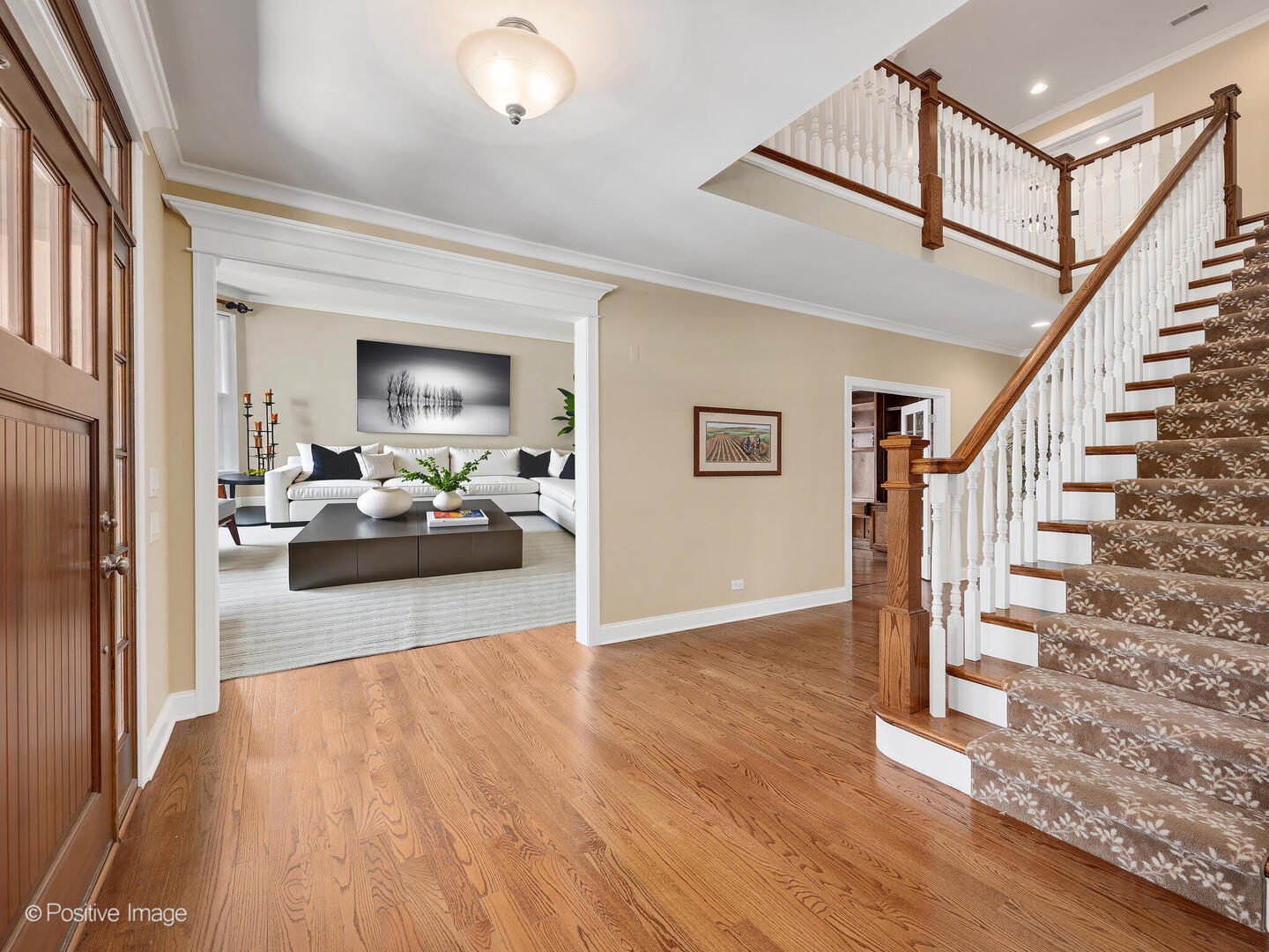 610 Washington Street Elmhurst, IL 60126 - Photo 14 of 48 a living room with furniture and a wooden floor