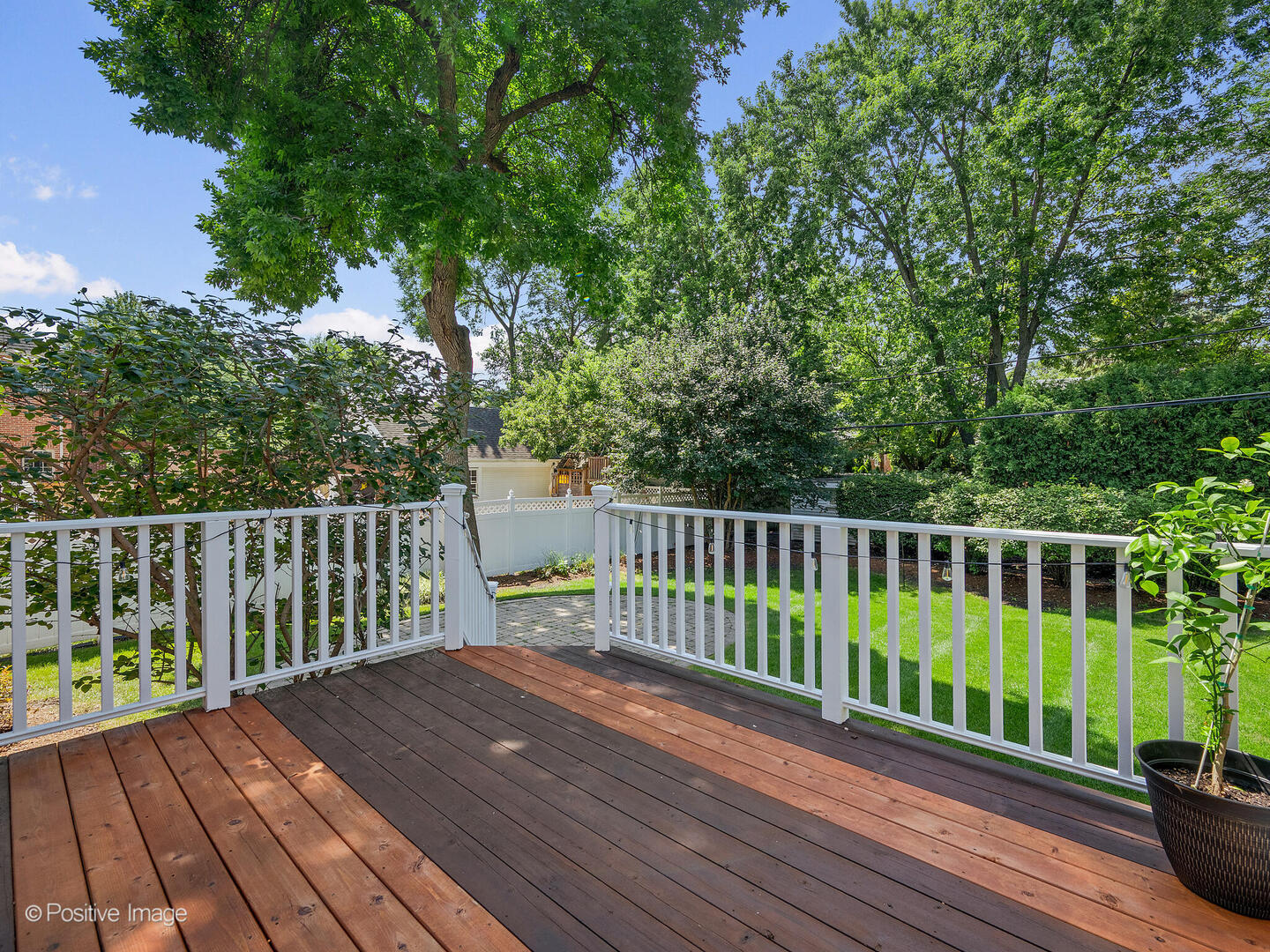 610 Washington Street Elmhurst, IL 60126 - Photo 8 of 48 a view of balcony with wooden floor and fence