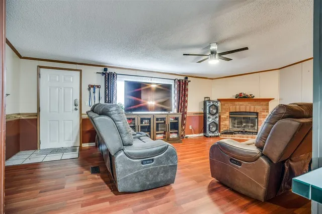 $285,000 | 458 County Road 2131, Valley View, TX 76272