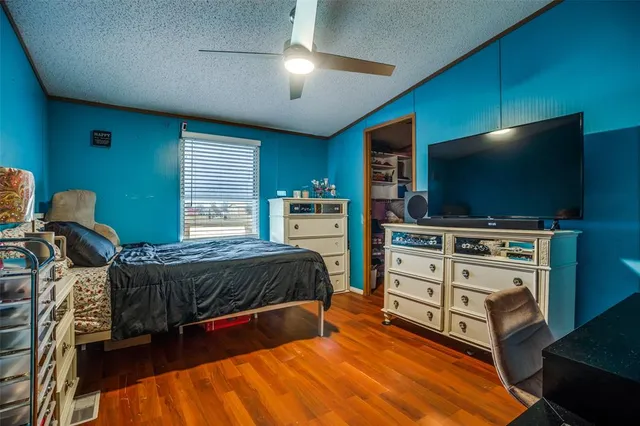 $285,000 | 458 County Road 2131, Valley View, TX 76272