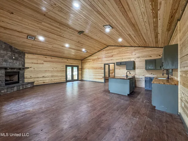 $2,734,000 | 348 Beaverdam Road, Camden, MS 39045