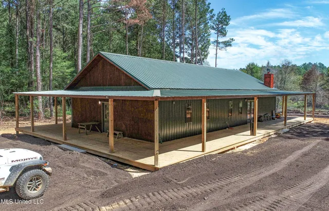 $2,439,500 | 348 Beaverdam Road, Camden, MS 39045