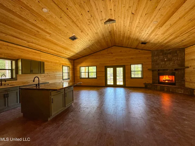 $2,734,000 | 348 Beaverdam Road, Camden, MS 39045