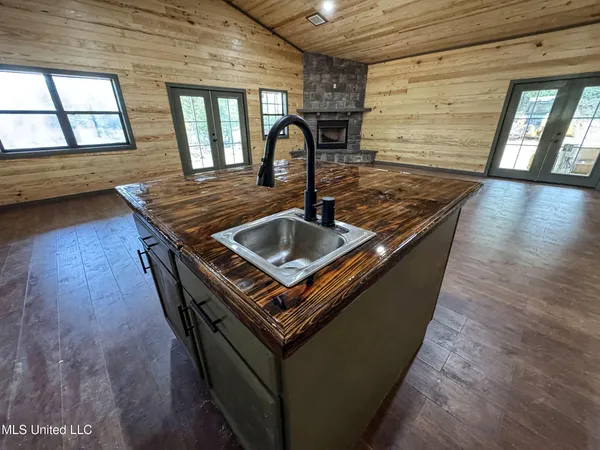 $2,675,000 | 348 Beaverdam Road, Camden, MS 39045