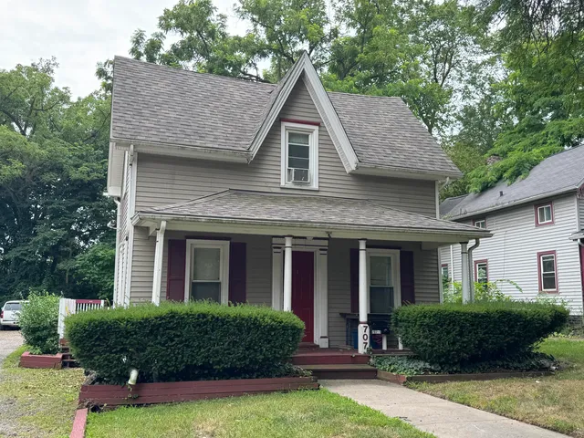 $1,990 | 707 Congress Street, Unit 1, Ypsilanti, MI 48197