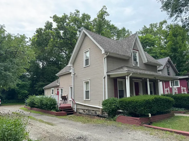 $1,990 | 707 Congress Street, Unit 1, Ypsilanti, MI 48197