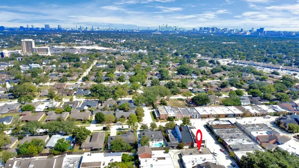 $2,300 | 4112 Meyerwood Drive, Houston, TX 77025