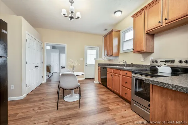 $189,900 | 2106 Beeler Street, New Albany, IN 47150