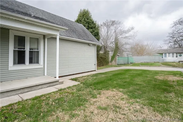 $189,900 | 2106 Beeler Street, New Albany, IN 47150