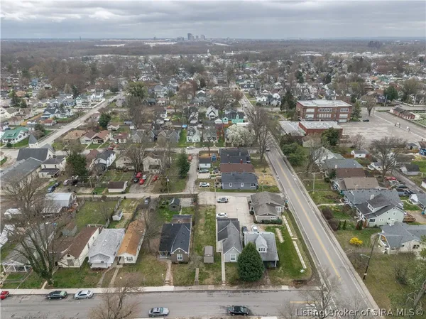 $189,900 | 2106 Beeler Street, New Albany, IN 47150