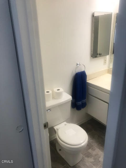 374 East Bard Road Oxnard, CA 93033 - Photo 14 of 15 Master Bathroom